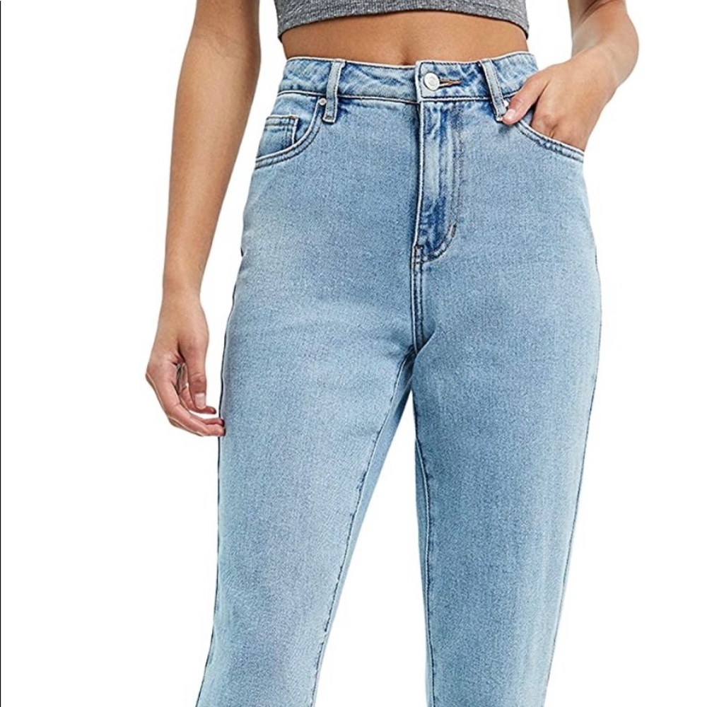 PacSun Light Wash High-Rise Mom Jeans!